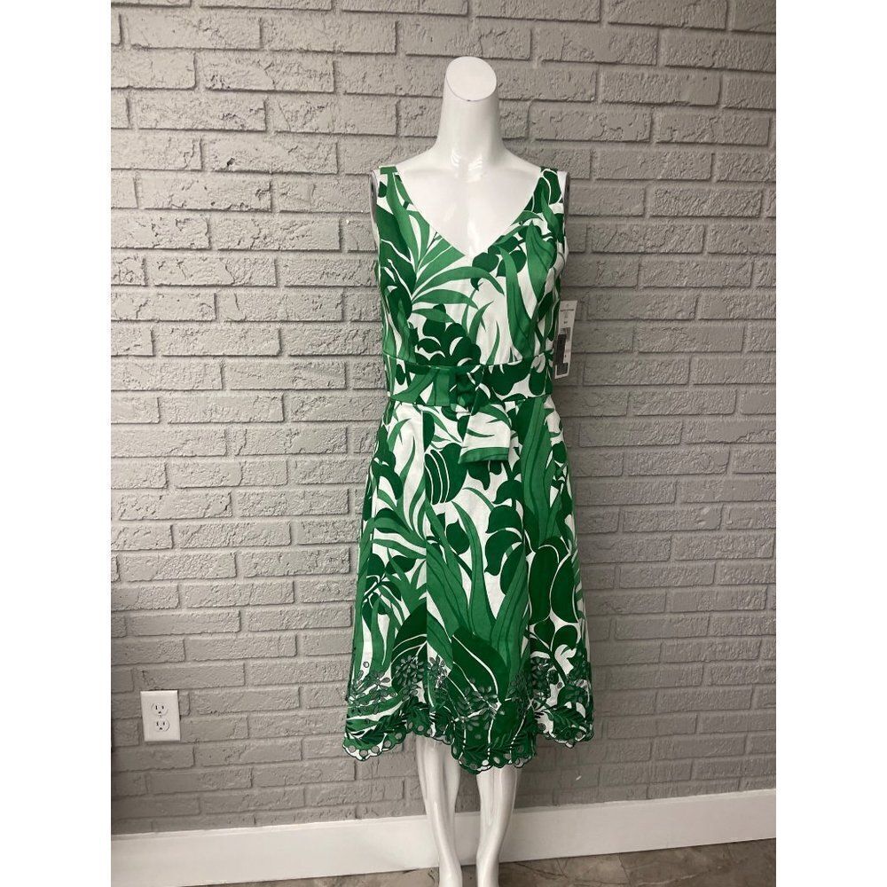 NWT Positive Attitude Green Floral Eyelet Hem Dress Size 6